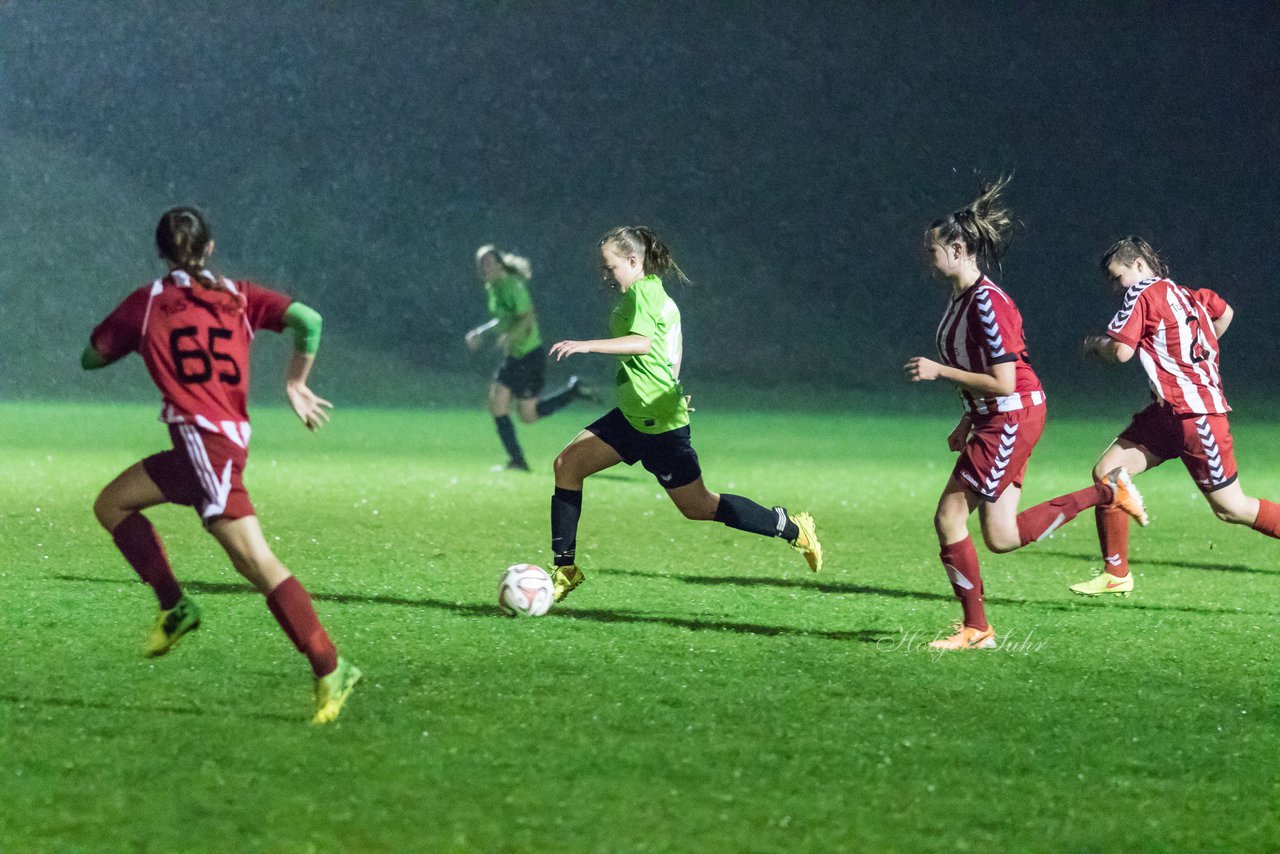 Bild 142 - B-Juniorinnen TuS Tensfeld - MTSV Olympia Neumnster : Ergebnis: 4:1